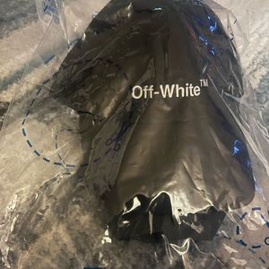 Off white baseball cap